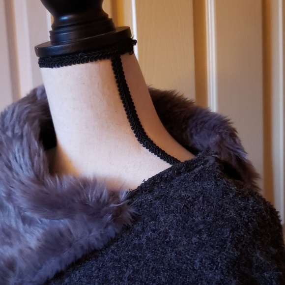 Buckle Faux Fur Collar Sweater🧡 - Picture 3 of 4